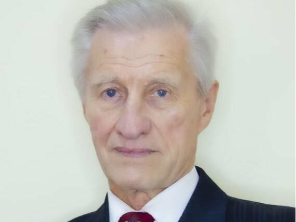  Дякуємо за десятиліття служіння медицині!